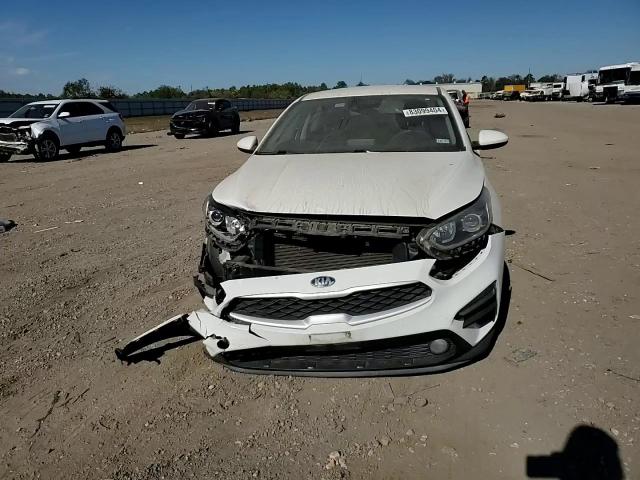 2019 Kia Forte - Image 10