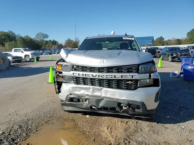 2021 Chevrolet Silverado - Image 11