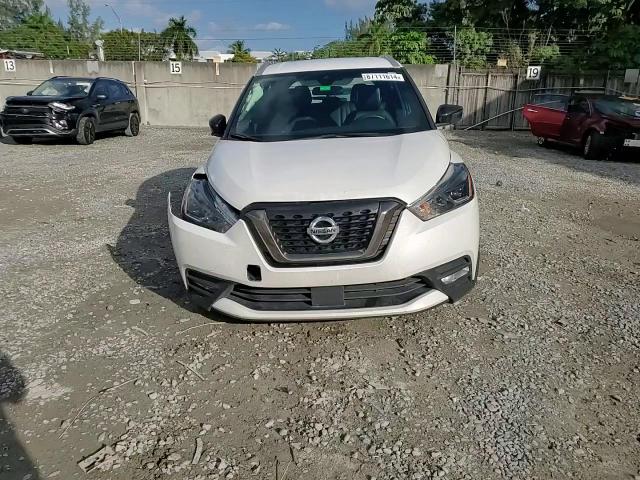 2020 Nissan Kicks - Image 16
