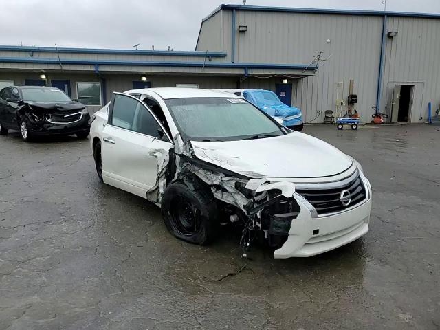 2014 Nissan Altima - Image 14