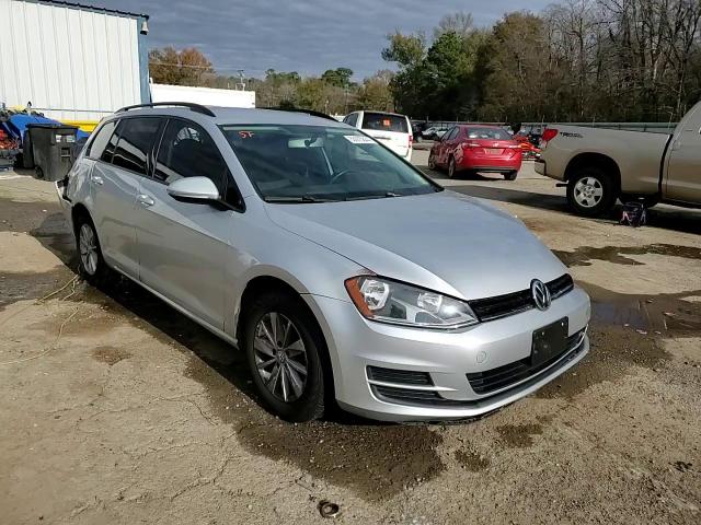 2016 Volkswagen Golf - Image 13