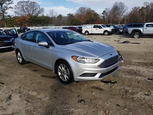2017 Ford Fusion - Image 13