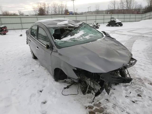 2019 Nissan Sentra - Image 10