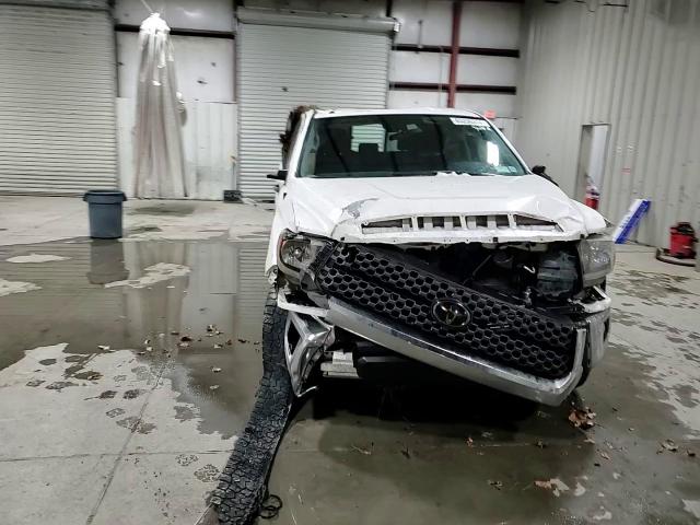 2018 Toyota Tundra - Image 10
