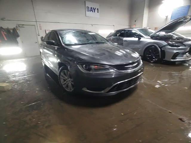 2015 Chrysler 200 - Image 13