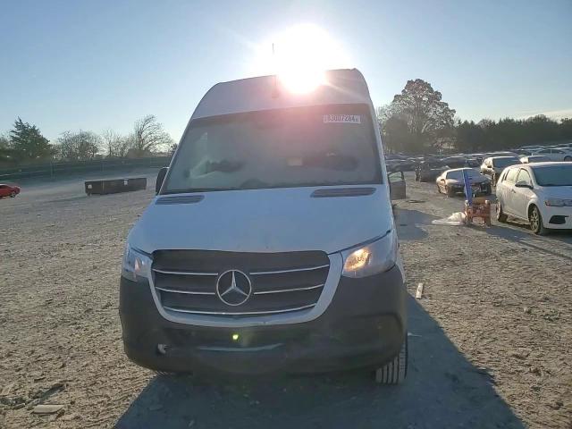 2024 Mercedes-Benz Sprinter - Image 11