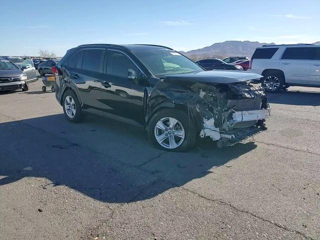 2019 Toyota RAV 4 - Image 11