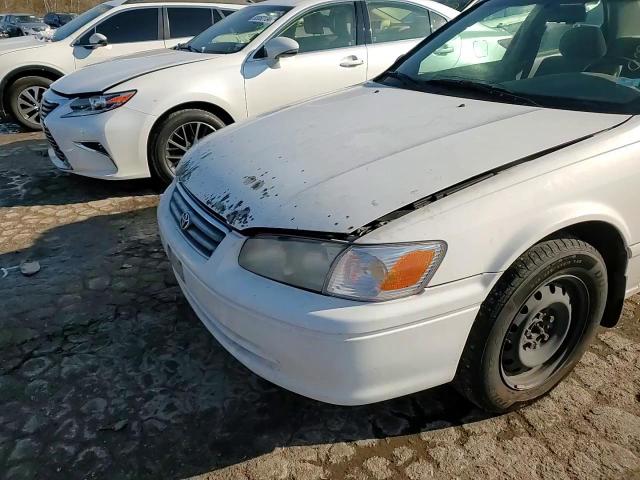 2000 Toyota Camry - Image 11
