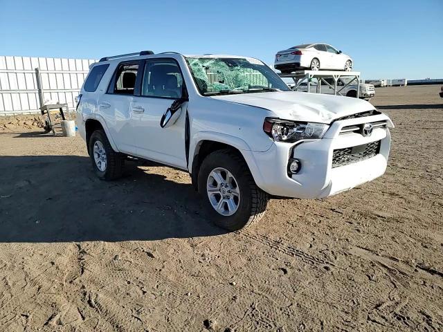 2022 Toyota 4Runner - Image 12