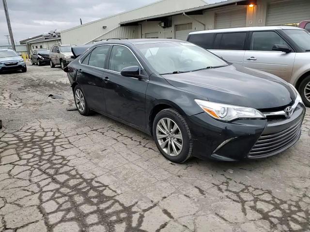 2015 Toyota Camry - Image 11