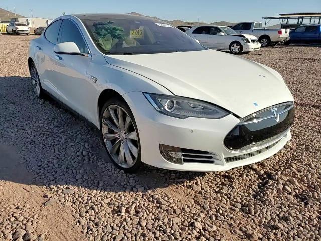 2015 Tesla Model S 85D VIN: 5YJSA1H26FFP70117 Lot: 83362974