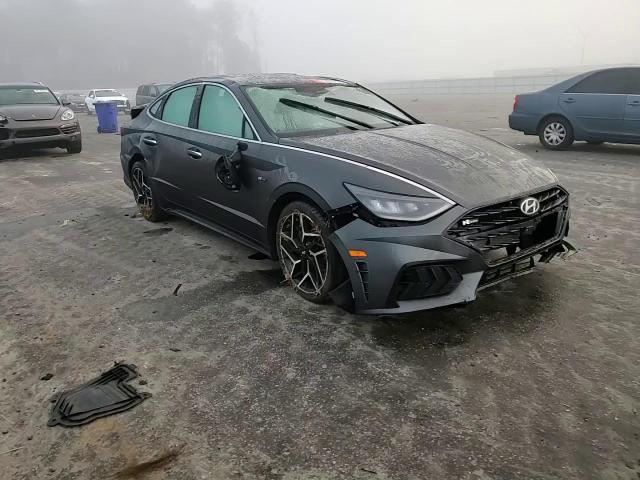 2022 Hyundai Sonata - Image 11