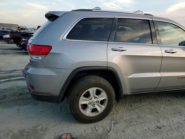 2017 Jeep Grand Cherokee - Image 14