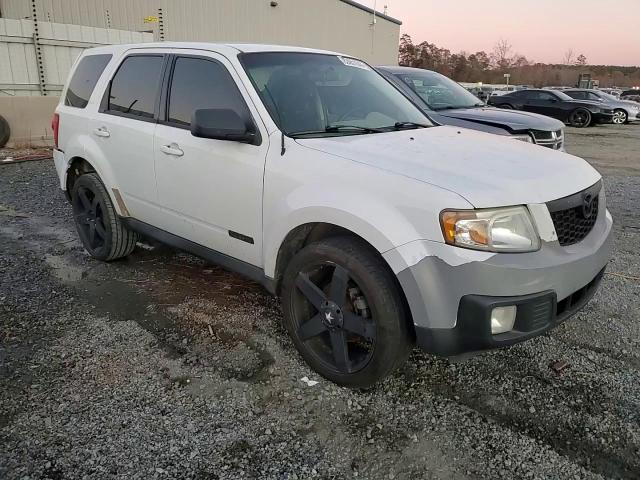 2008 Mazda Tribute I VIN: 4F2CZ02Z28KM25573 Lot: 83051044