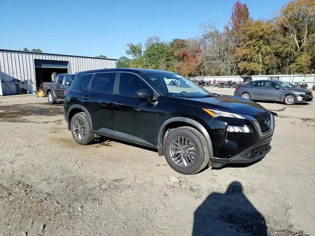 2021 Nissan Rogue - Image 14