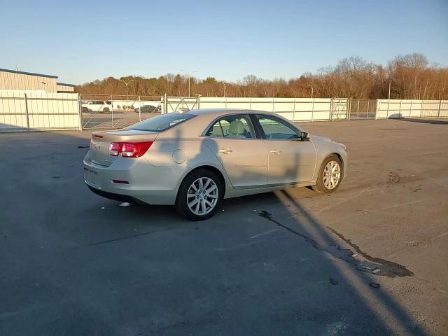 2015 Chevrolet Malibu - Image 10