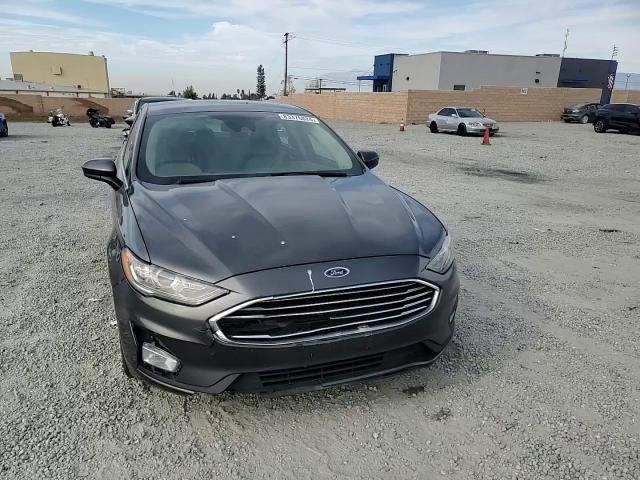 2019 Ford Fusion - Image 11