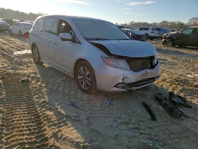 2015 Honda Odyssey - Image 12