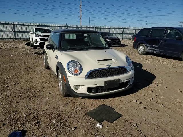 2011 Mini Cooper S VIN: WMWSV3C53BTY16203 Lot: 83680624