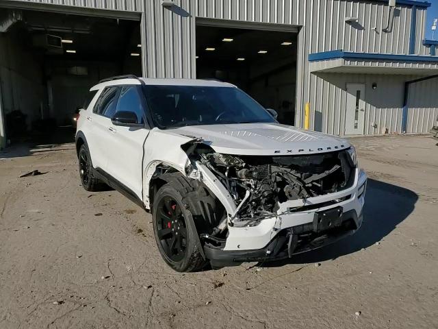 2020 Ford Explorer - Image 14
