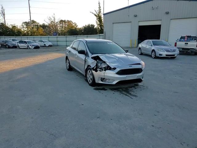 2018 Ford Focus - Image 13