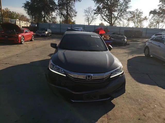 2017 Honda Accord - Image 11