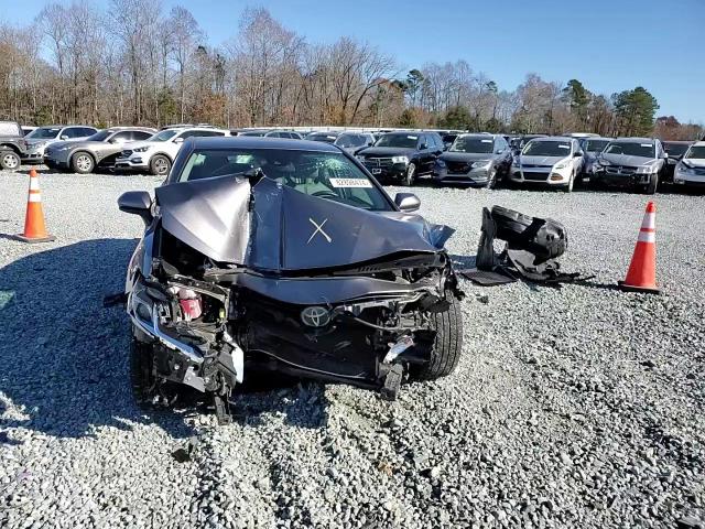 2019 Toyota Camry - Image 10