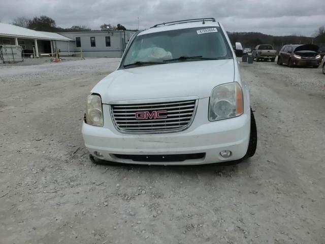 2012 GMC Yukon - Image 11
