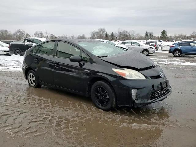 2013 Toyota Prius - Image 14