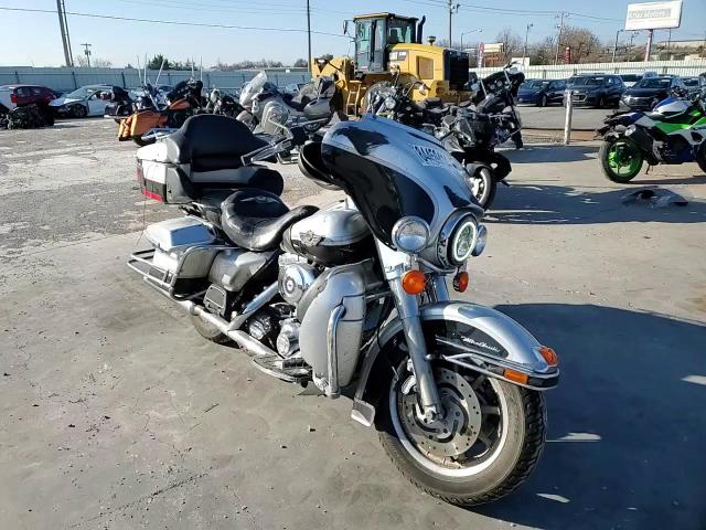 2003 Harley-Davidson Flhtcui Anniversary VIN: 1HD1FCW493Y644227 Lot: 46415215