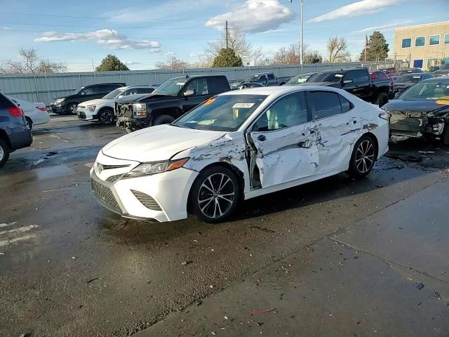2018 Toyota Camry - Image 13