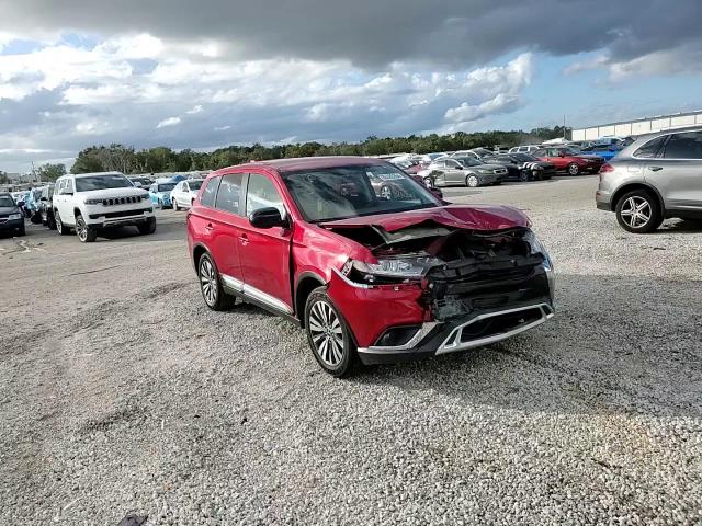 2020 Mitsubishi Outlander - Image 12
