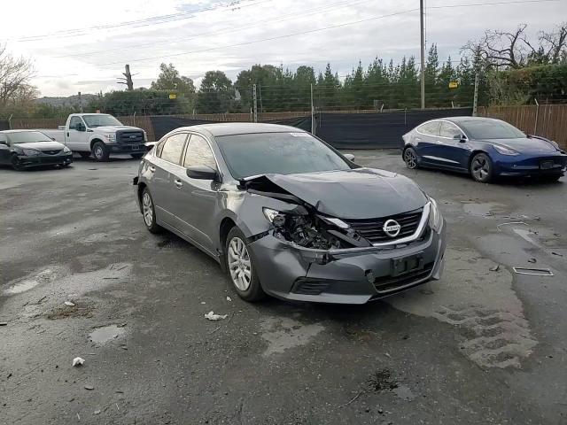 2016 Nissan Altima - Image 11