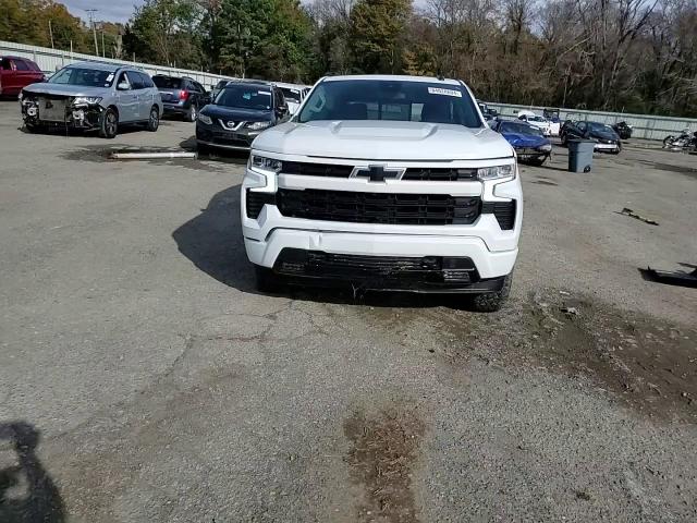 2022 Chevrolet Silverado - Image 10