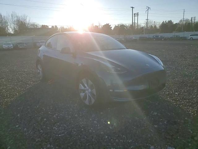 2023 Tesla Model Y VIN: 7SAYGDEE4PF645307 Lot: 82870014