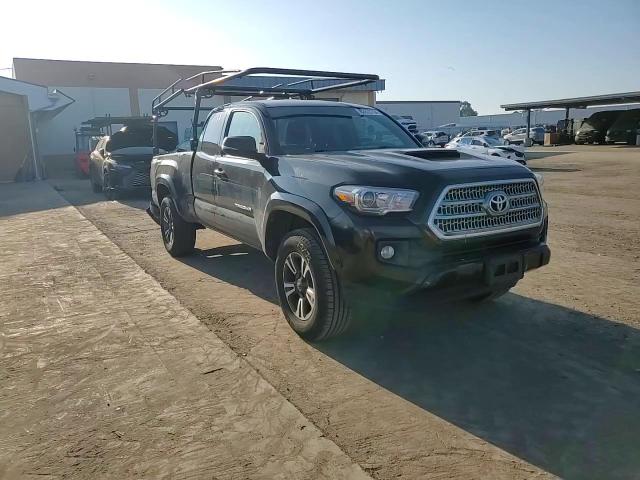 2017 Toyota Tacoma - Image 11