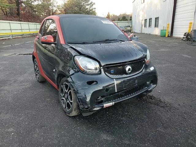 2018 Smart Fortwo VIN: WMEFJ9BA6JK326247 Lot: 85744894