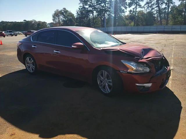 2015 Nissan Altima - Image 11
