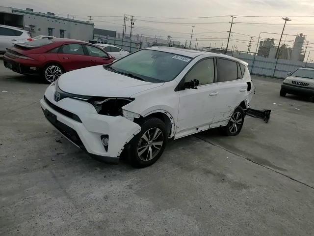 2017 Toyota RAV 4 - Image 12