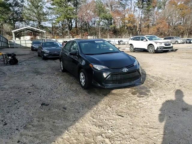 2019 Toyota Corolla L VIN: 2T1BURHE4KC203824 Lot: 84407394