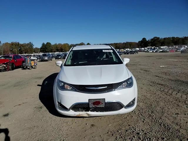 2017 Chrysler Pacifica Touring L VIN: 2C4RC1BG2HR747292 Lot: 83121084