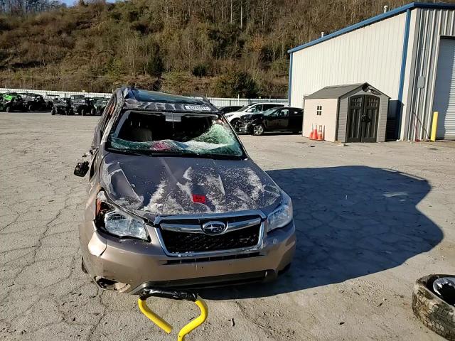 2015 Subaru Forester - Image 12