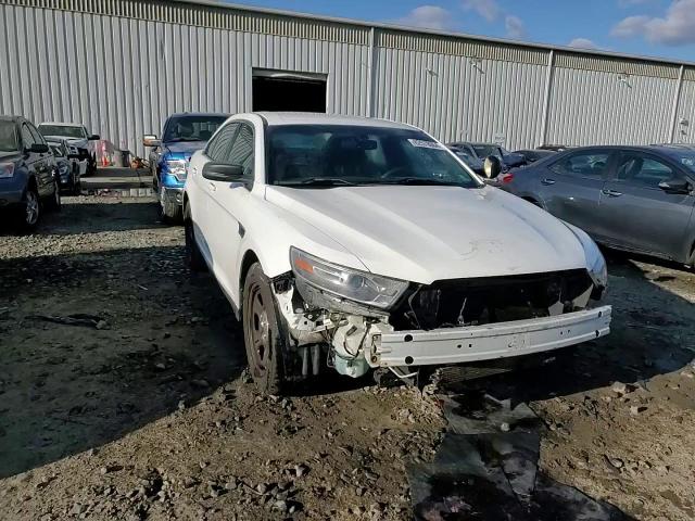 2018 Ford Taurus - Image 14