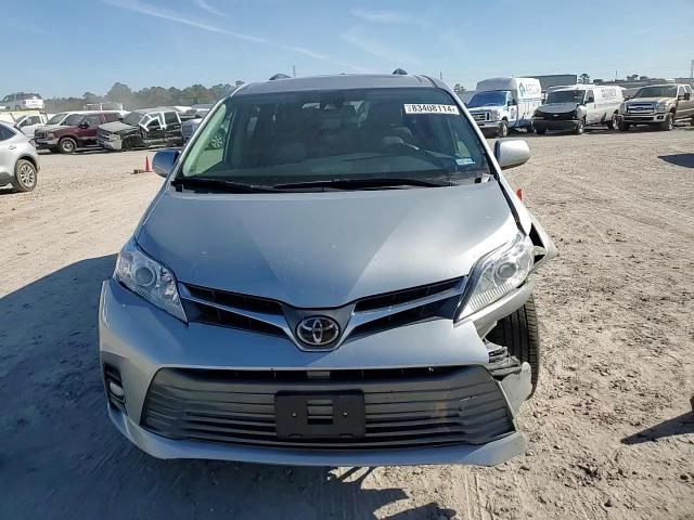 2020 Toyota Sienna - Image 12