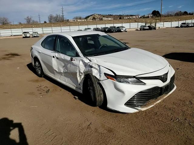 2018 Toyota Camry - Image 11