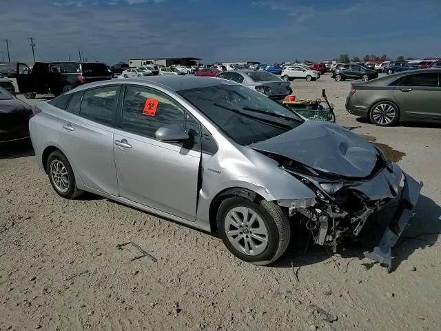 2016 Toyota Prius - Image 11