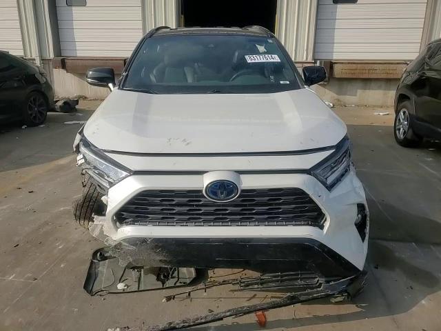 2021 Toyota RAV 4 - Image 11