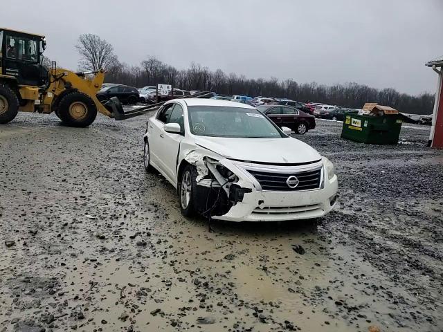 2015 Nissan Altima - Image 11