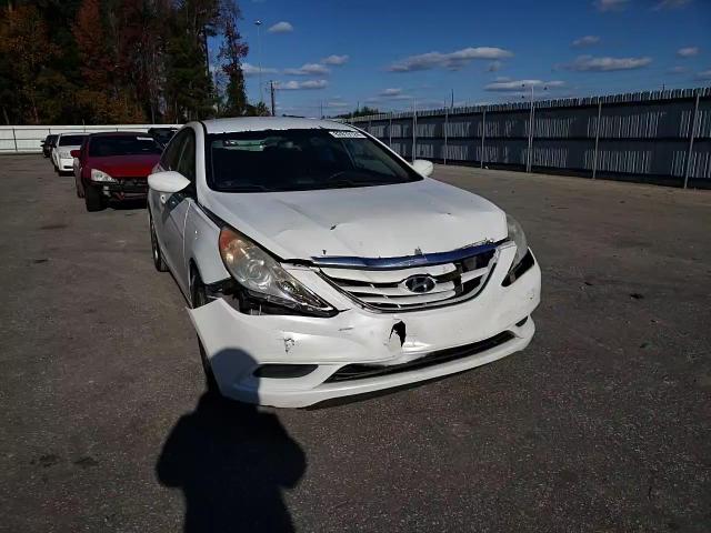 2012 Hyundai Sonata - Image 10