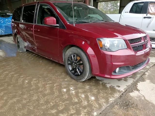 2019 Dodge Caravan - Image 11